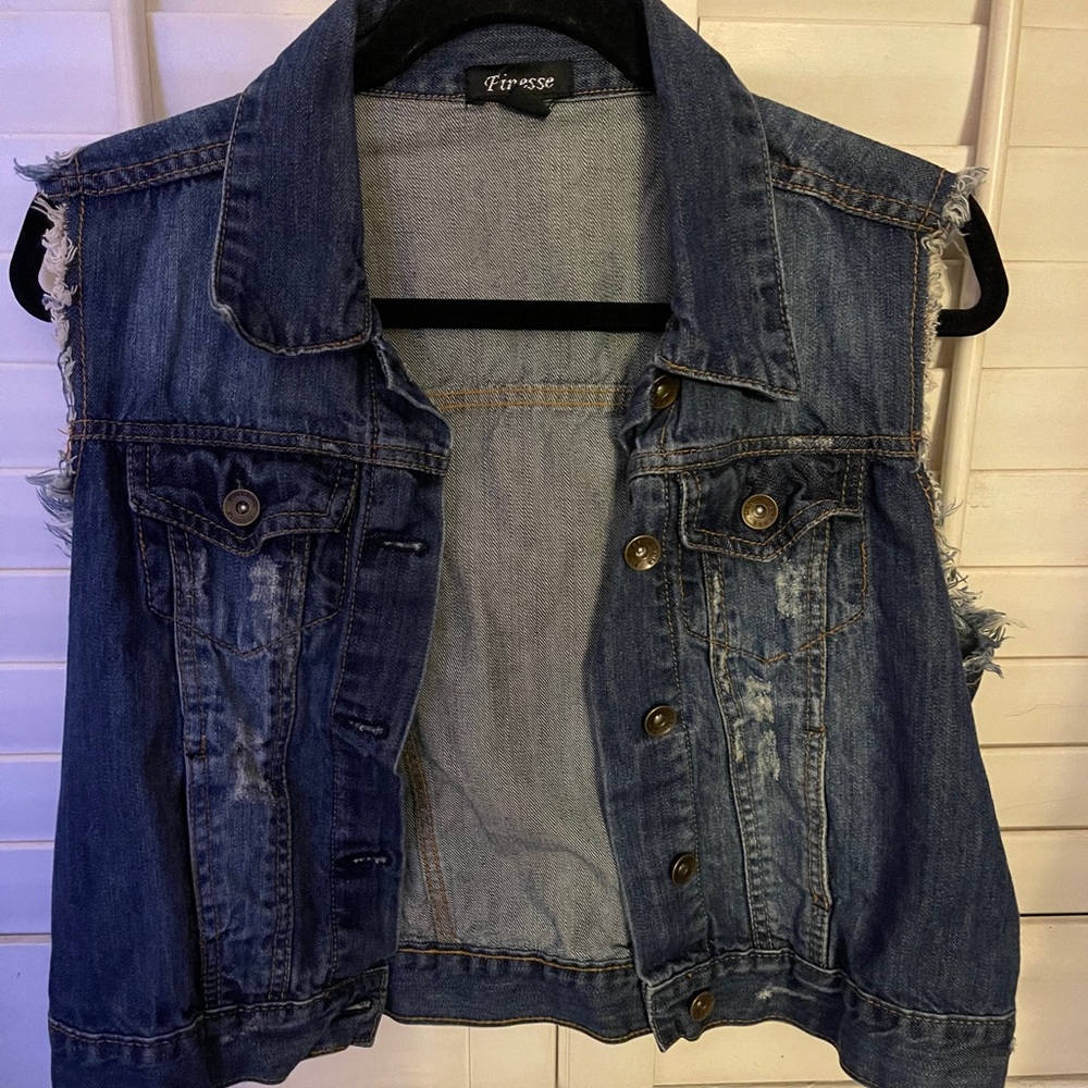 Sleeveless denim jacket vest